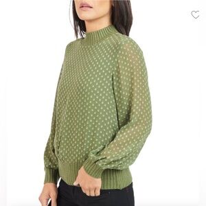 DR2 Robin Mock Neck Blouse